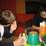 Geschneckte malen Blumentöpfe